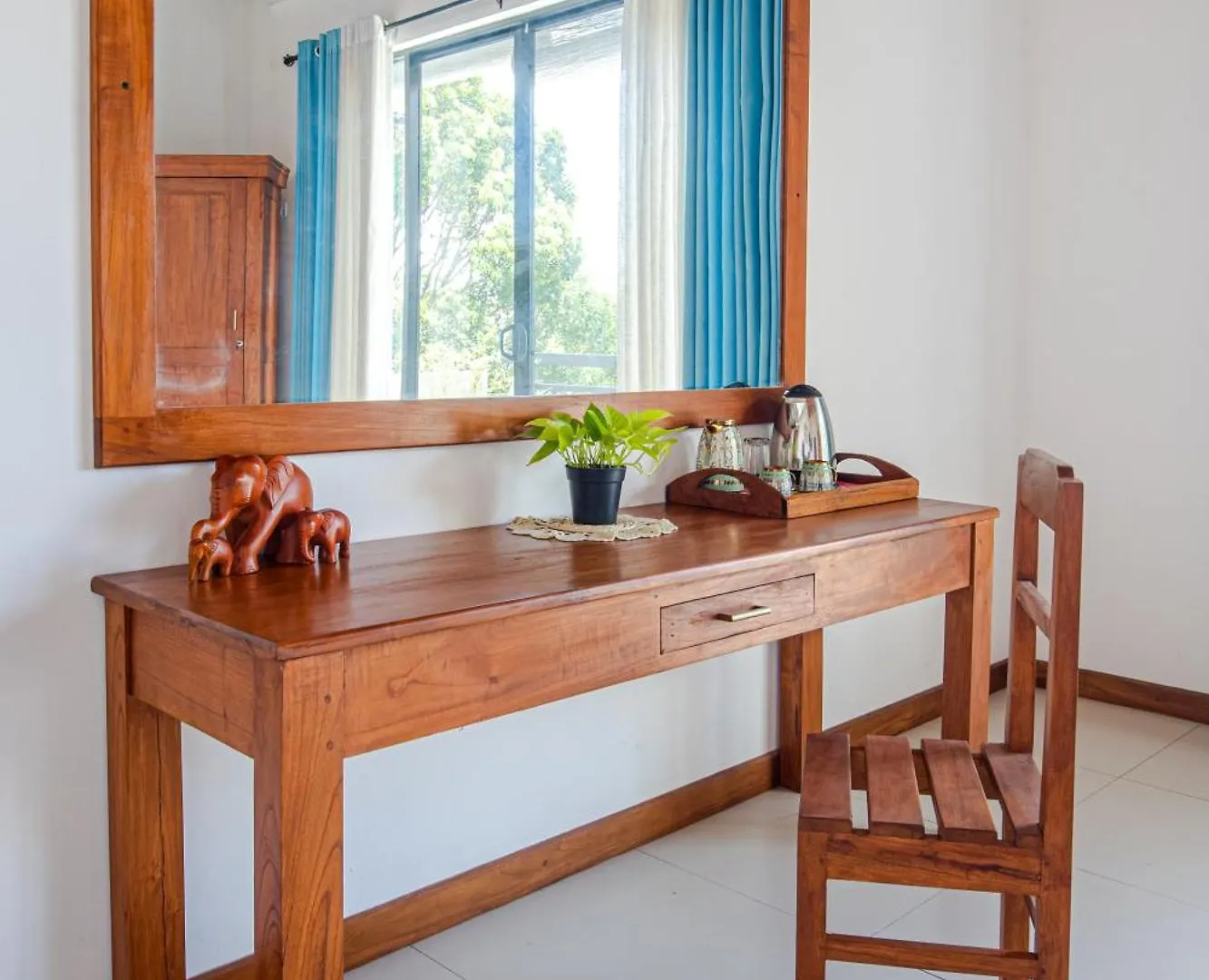 Serenity Paradise Bungalow Huduhumpola Homestay